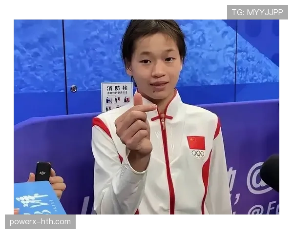 全红婵今天又被拍到去逛奢侈品街，谁能想到她水花背后还有这样的爱好？